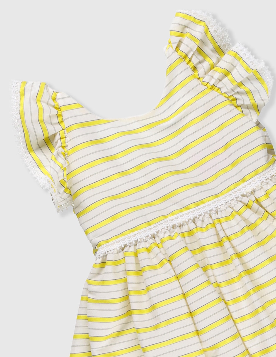 Vestido manga mariposa para niña 3